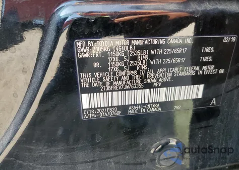 2018 Toyota Rav4 Le z USA, uszkodzony, nr VIN 2T3BFREV7JW763355